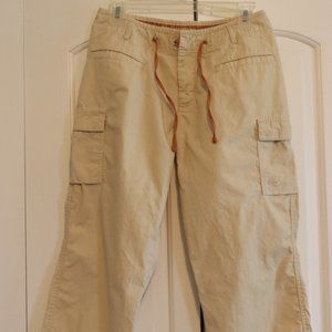 Mountain Hardware Women's Capri Pants Size 6